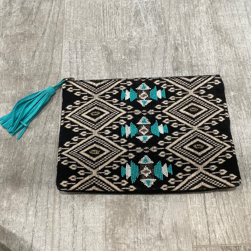 NWT lucky brand clutch